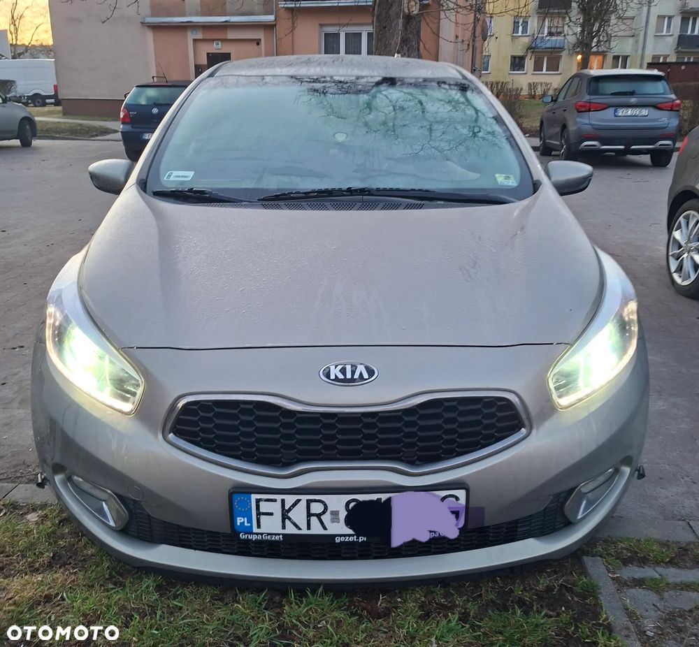 Kia Ceed 1.4 L - 3