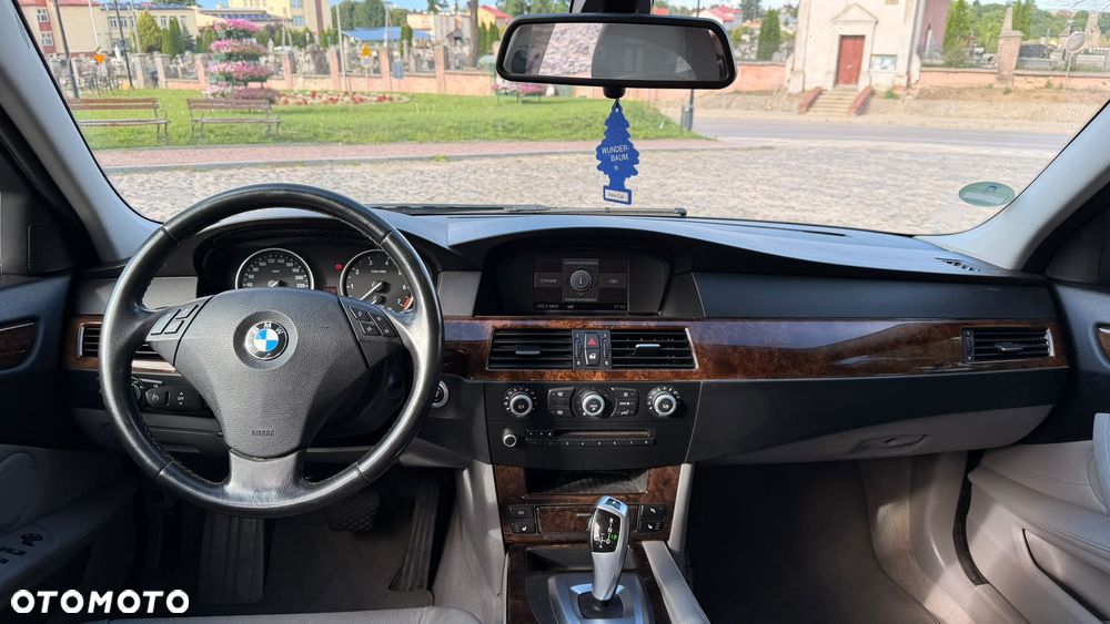 BMW Seria 5 - 25