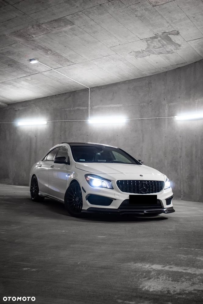 Mercedes-Benz CLA 45 AMG 4-Matic - 3