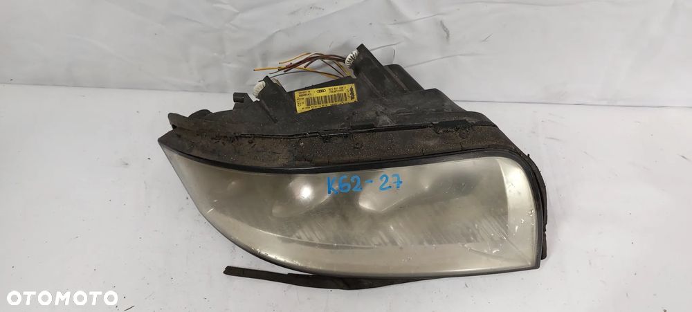 .  LAMPA PRZOD PRZEDNIA PRAWA AUDI A2 - 2