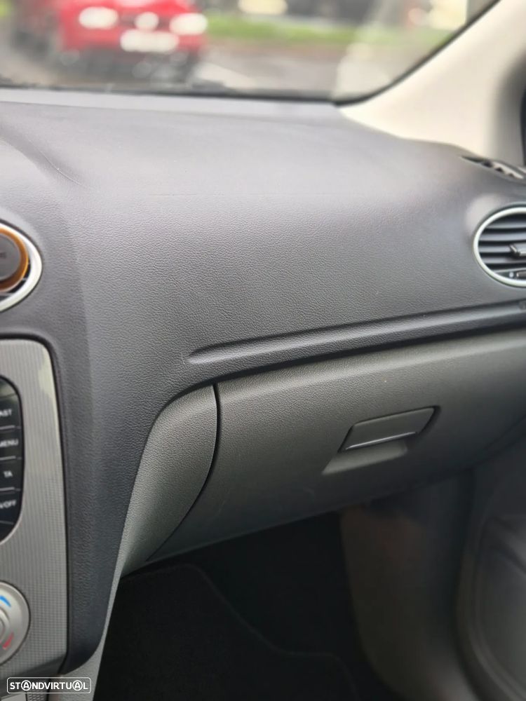 Ford Focus 1.6 TDCi Sport - 8