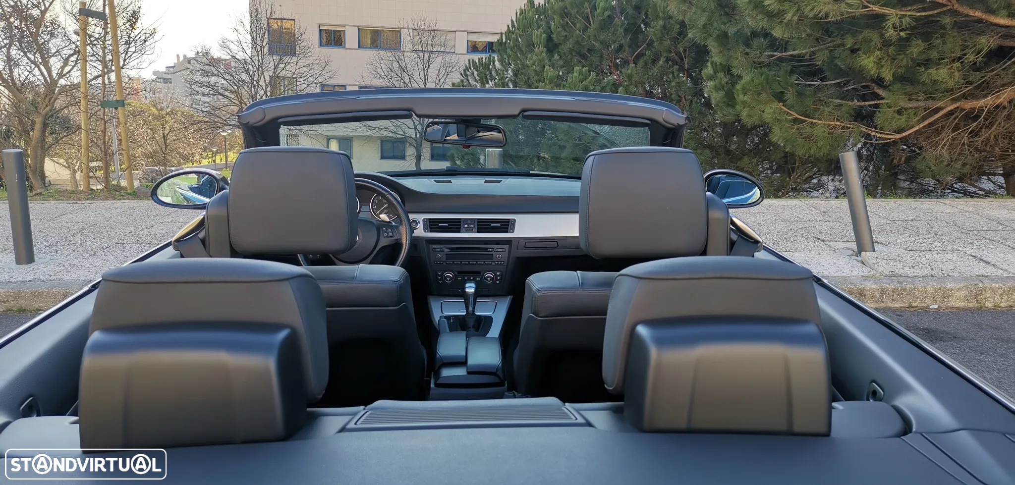 BMW 325 i Auto - 32