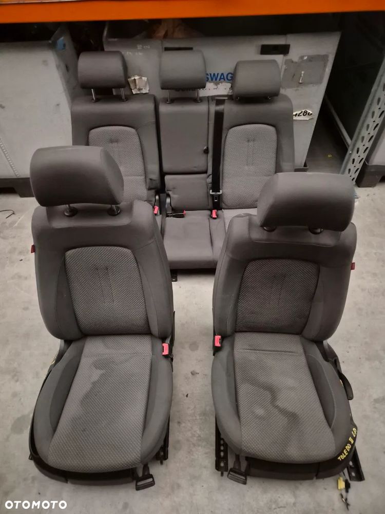 SEAT LEON II / ALTEA  / TOLEDO II FOTEL, KANAPA / BOCZEK DRZWI(dostępne 4 komplety foteli) - 30