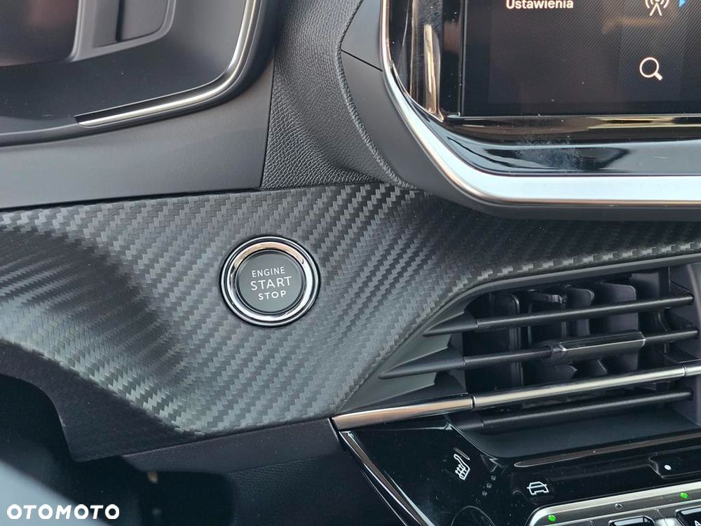 Peugeot 208 1.2 mHEV Allure - 17