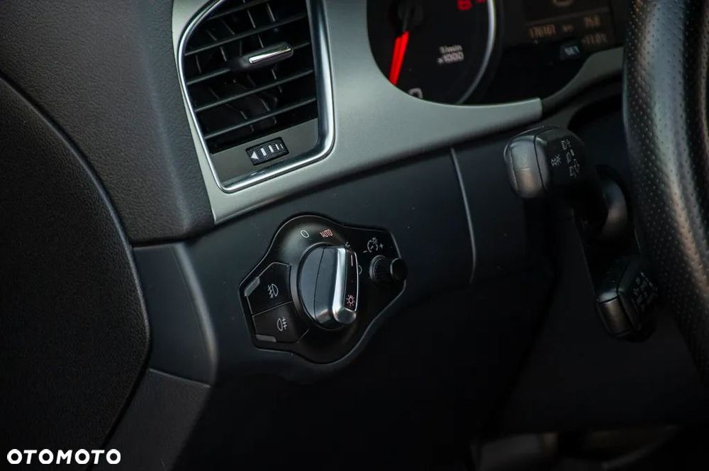 Audi A4 Avant 1.8 TFSI Attraction - 37