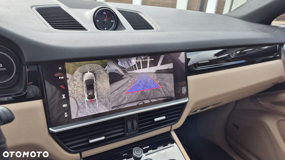 Porsche Cayenne Platinum Edition - 16