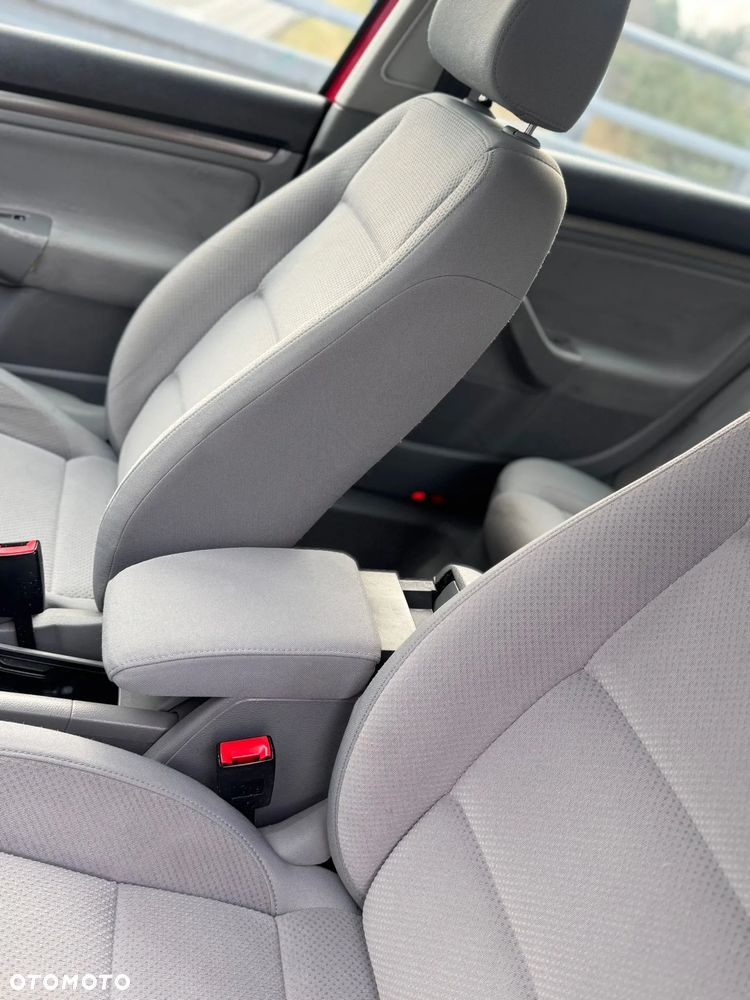 Volkswagen Golf 1.6 FSI Automatik Goal - 20