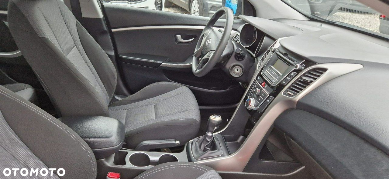 Hyundai i30 - 25