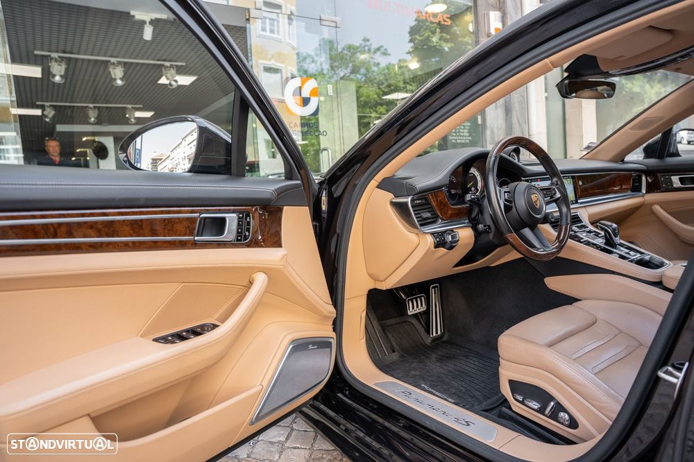 Porsche Panamera 4S E-Hybrid Executive - 32
