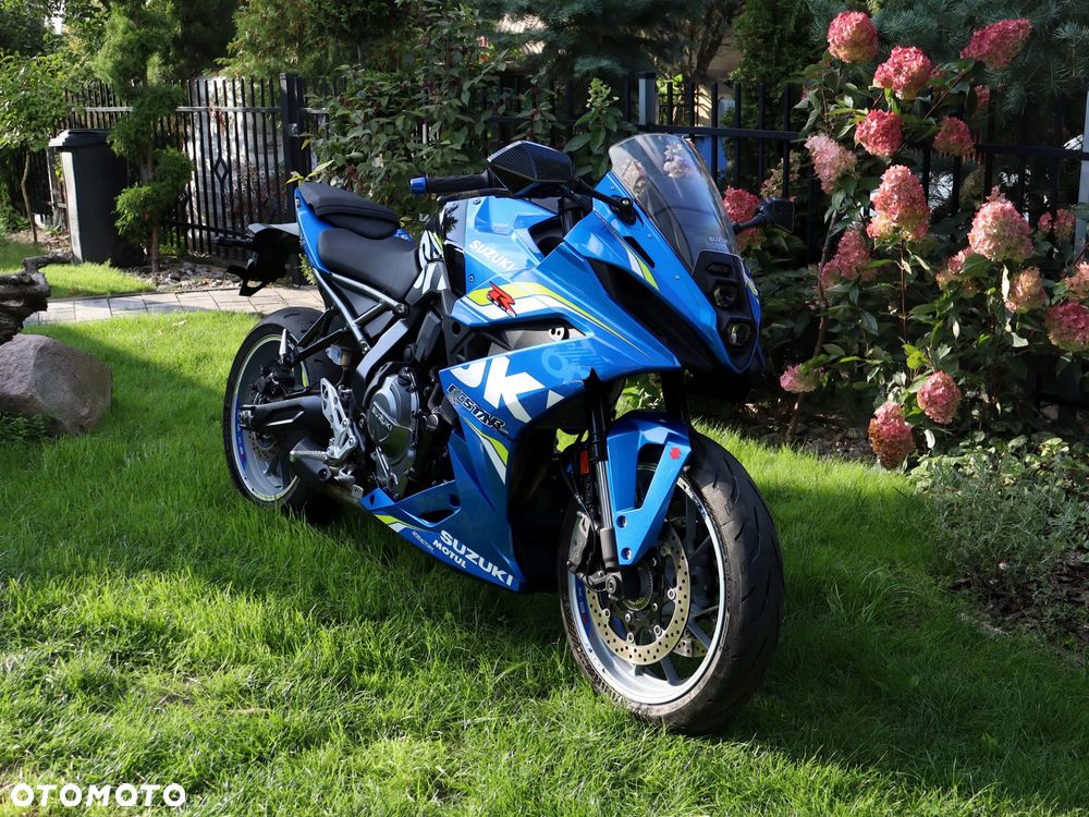 Suzuki GSX - 1