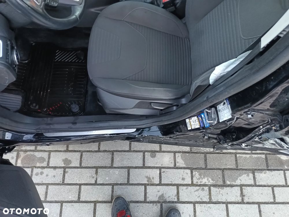 Ford Focus 2.0 EcoBlue Titanium - 29