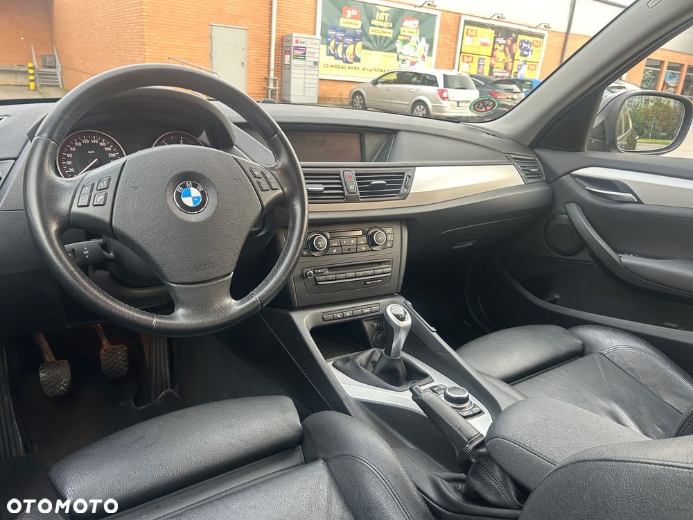 BMW X1 sDrive20d - 14