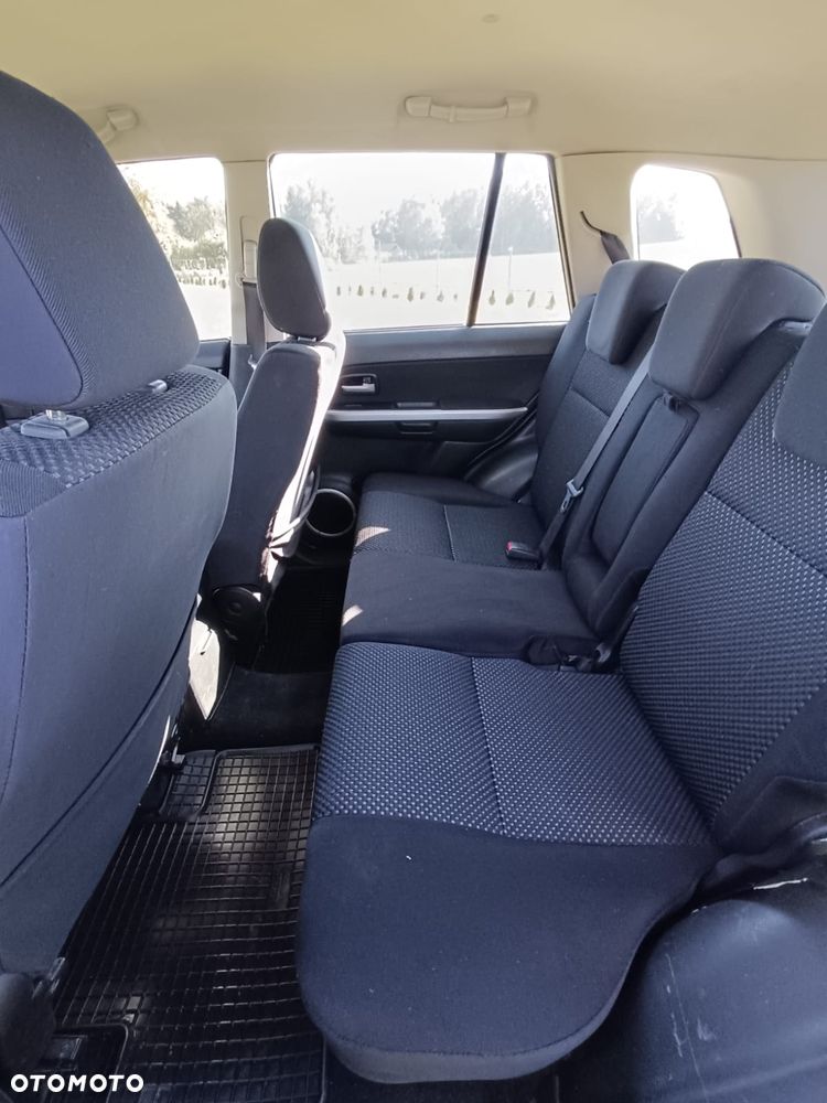 Suzuki Grand Vitara 1.9 DDiS - 12