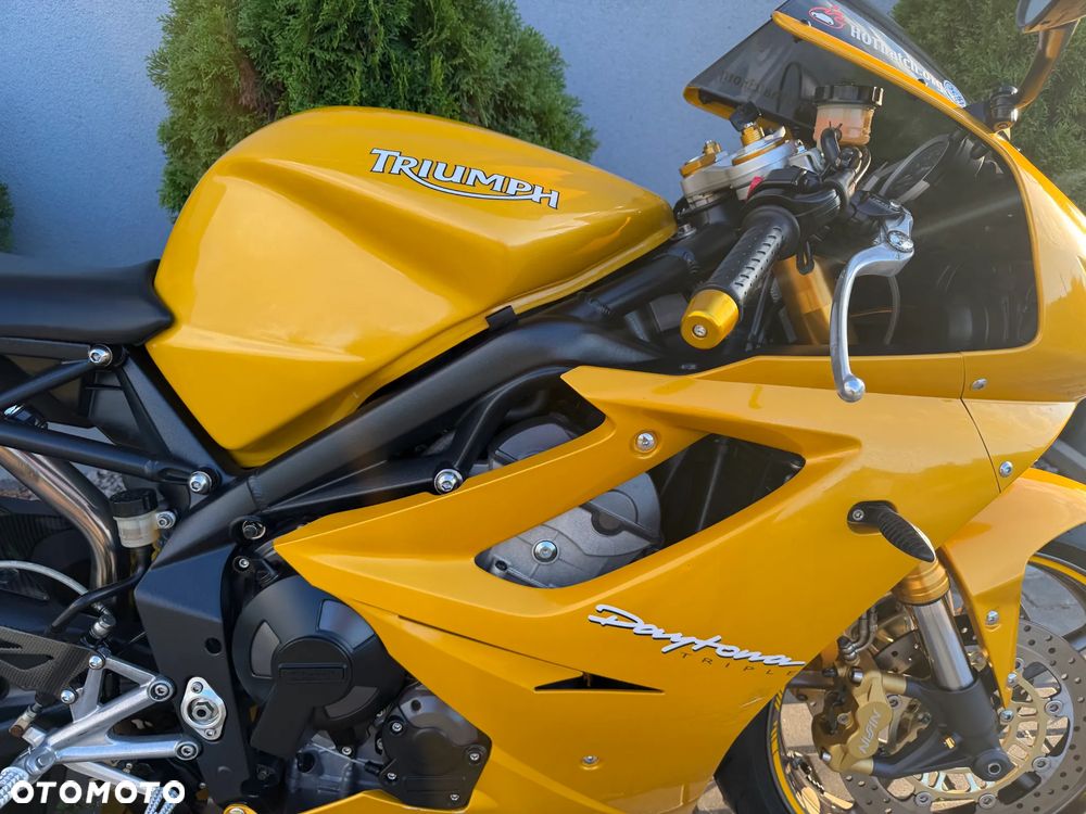 Triumph Daytona - 17