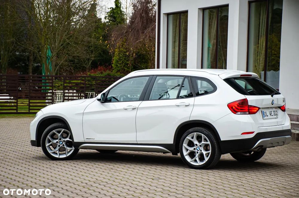 BMW X1 xDrive18d xLine - 11