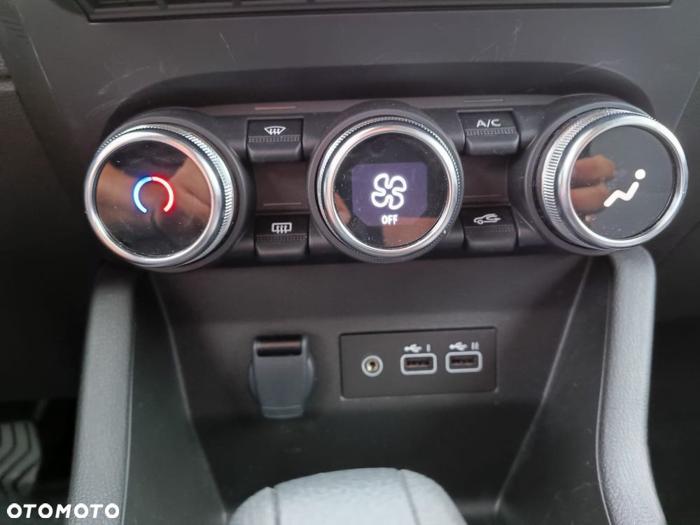 Renault Clio - 24