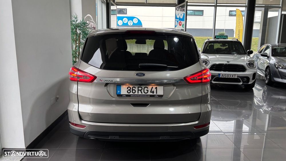 Ford S-Max 2.0 TDCi Titanium - 4