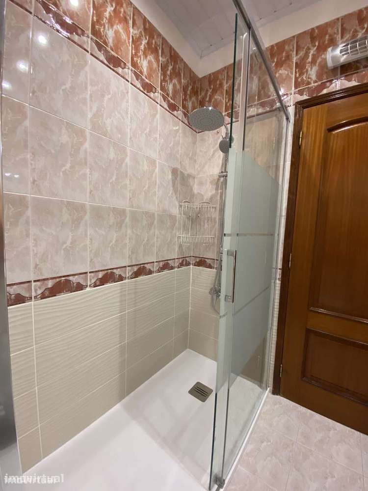 Quarto individual em apartamento sossegado junto à rodoviária - Grande imagem: 4/8
