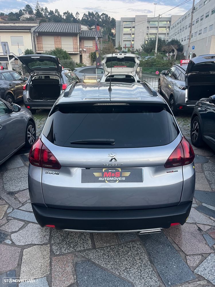 Peugeot 2008 1.2 PureTech GT Line - 2