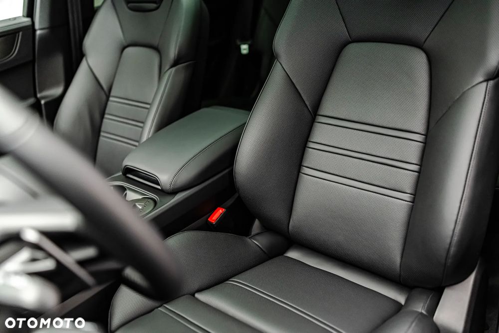 Porsche Cayenne Standard - 9