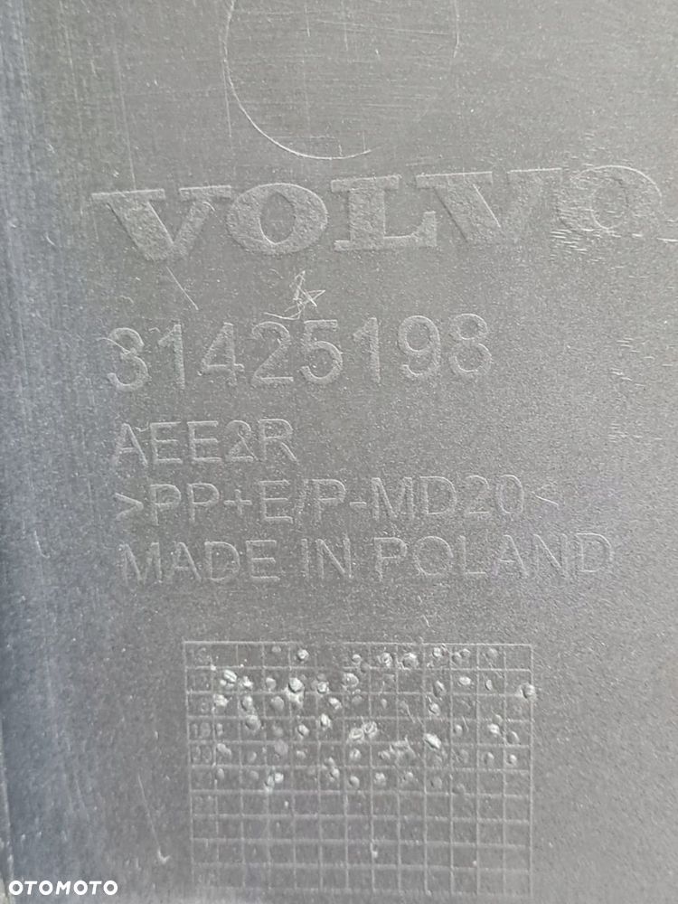 Zderzak Volvo XC60 2 II tylny tył - 8