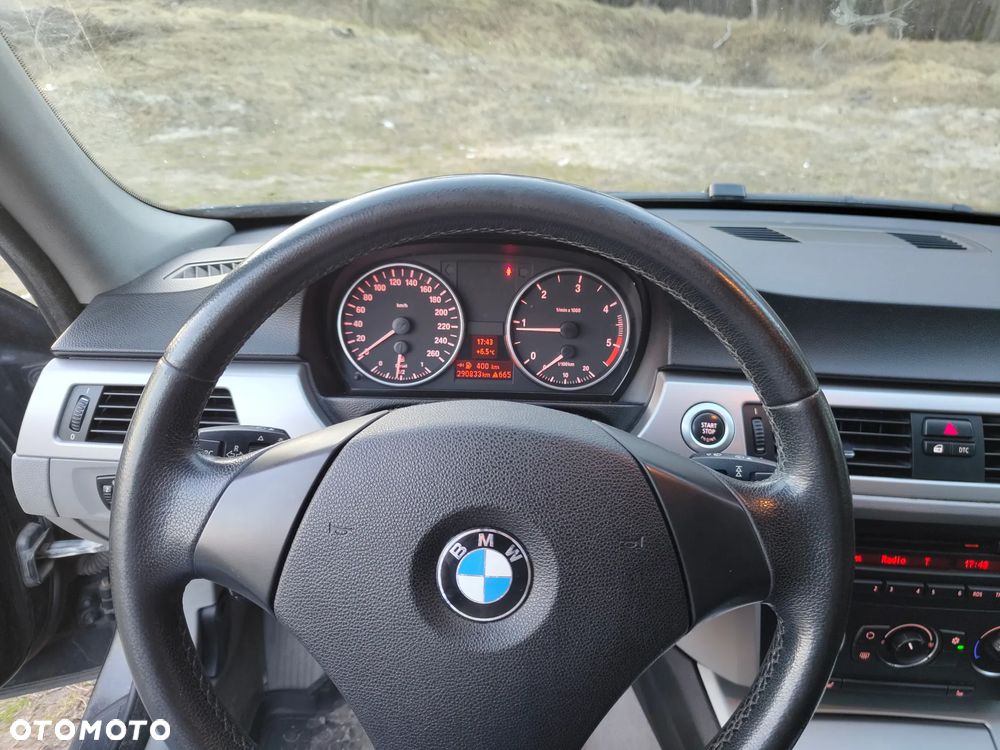 BMW Seria 3 320d - 8
