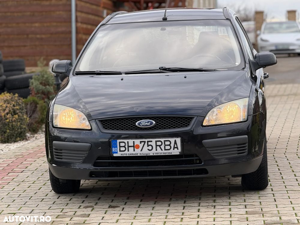 Ford Focus 1.8 Fun X - 9