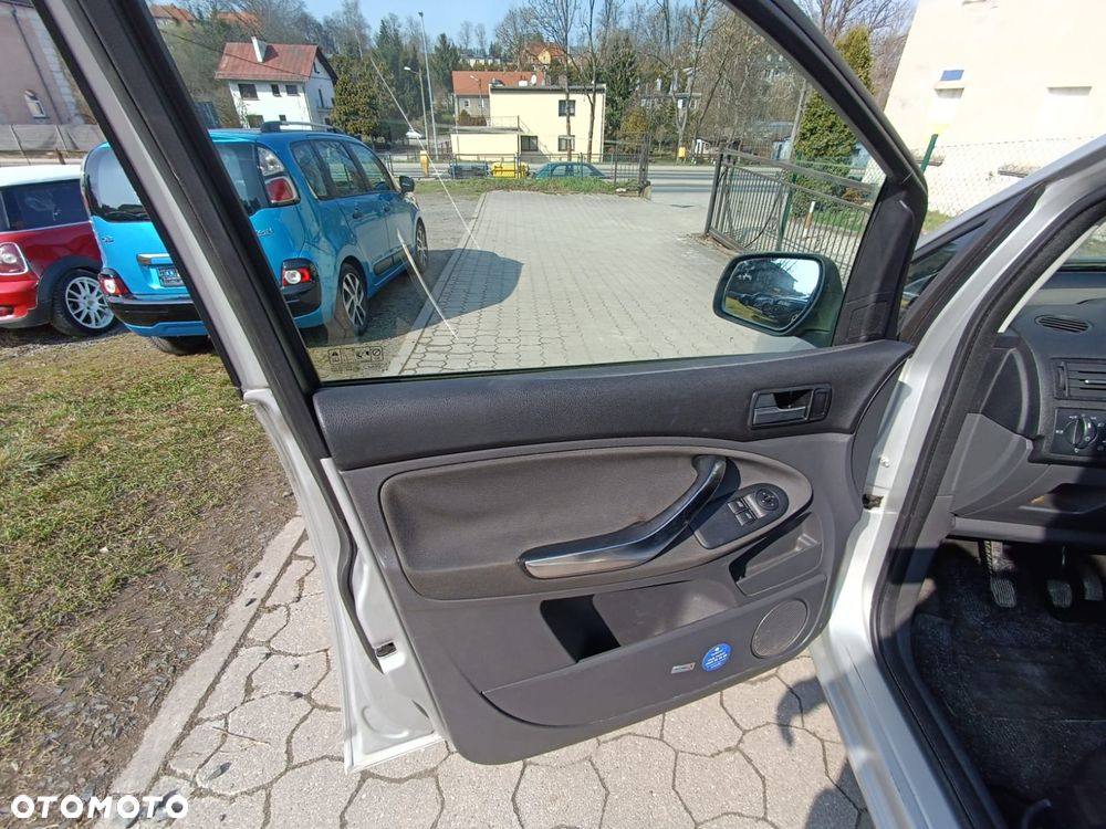 Ford C-MAX 1.8 Style+ - 16
