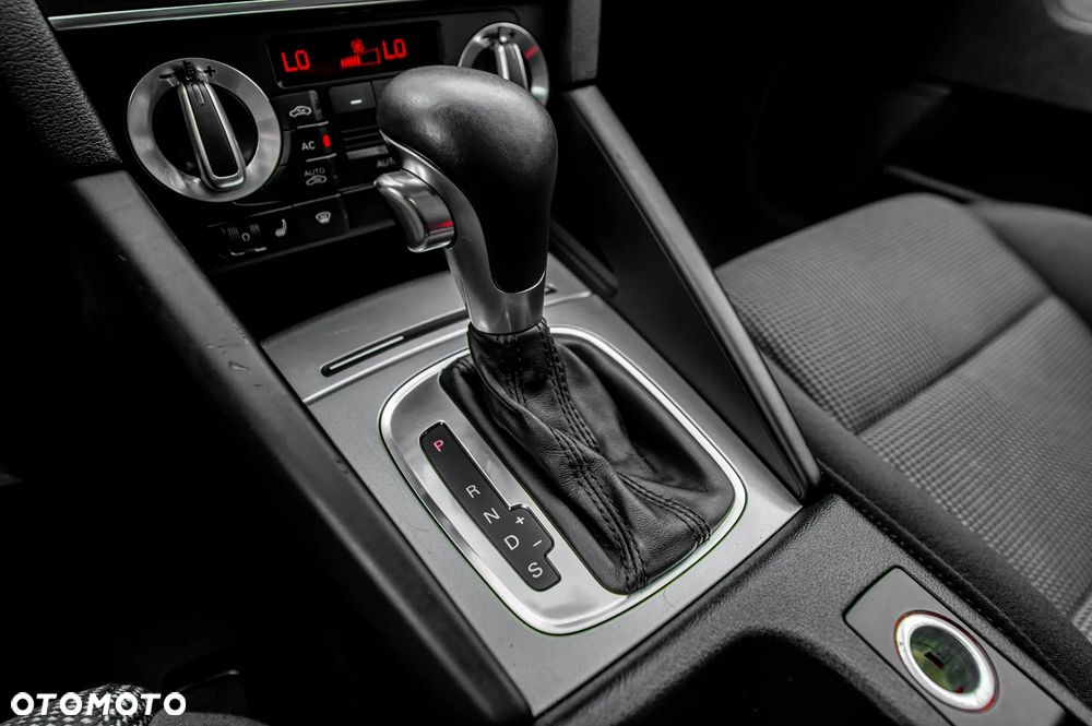 Audi A3 Sportback 1.6 S tronic Attraction - 35