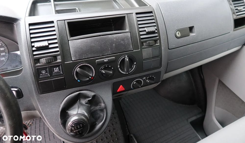 Volkswagen Transporter - 10