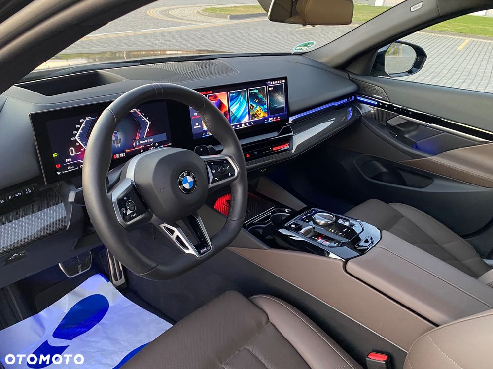 BMW Seria 5 520d xDrive - 31