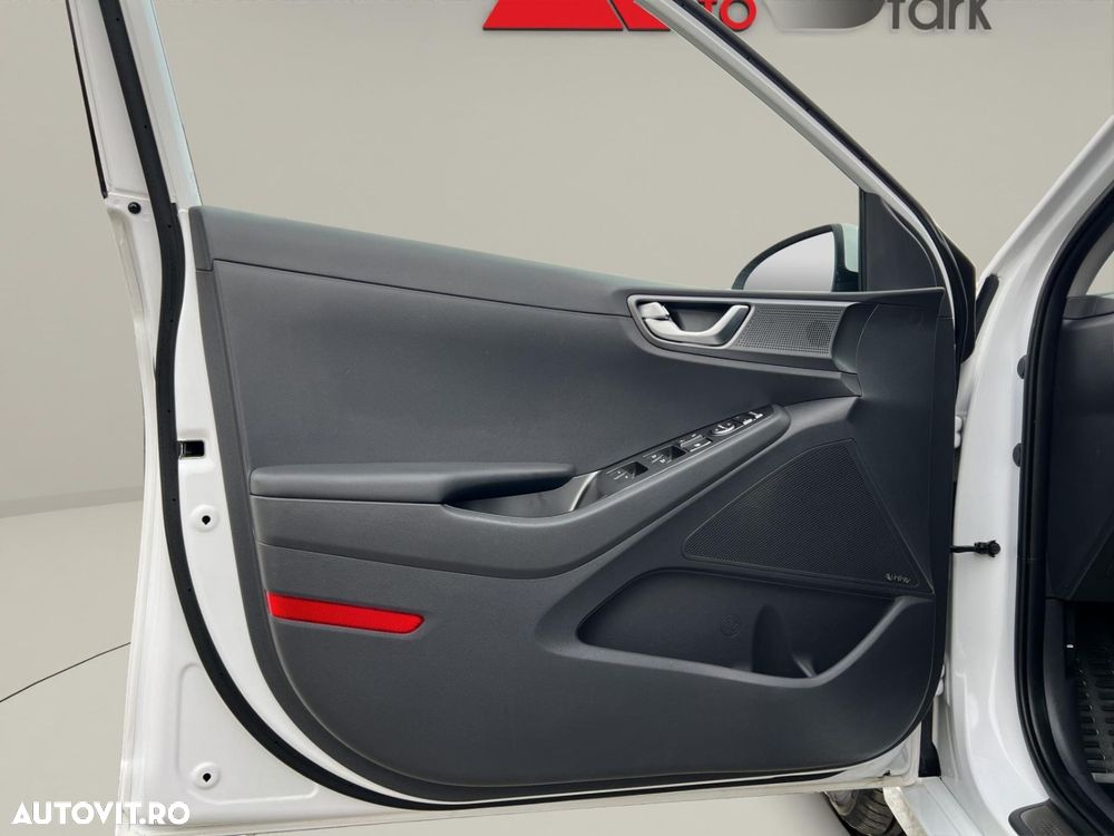 Hyundai IONIQ Trend - 17