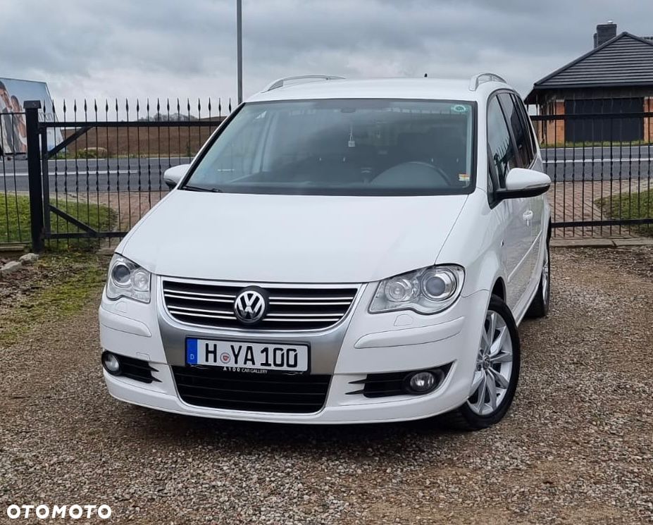 Volkswagen Touran 2.0 TDI DPF R-Line Edition - 2