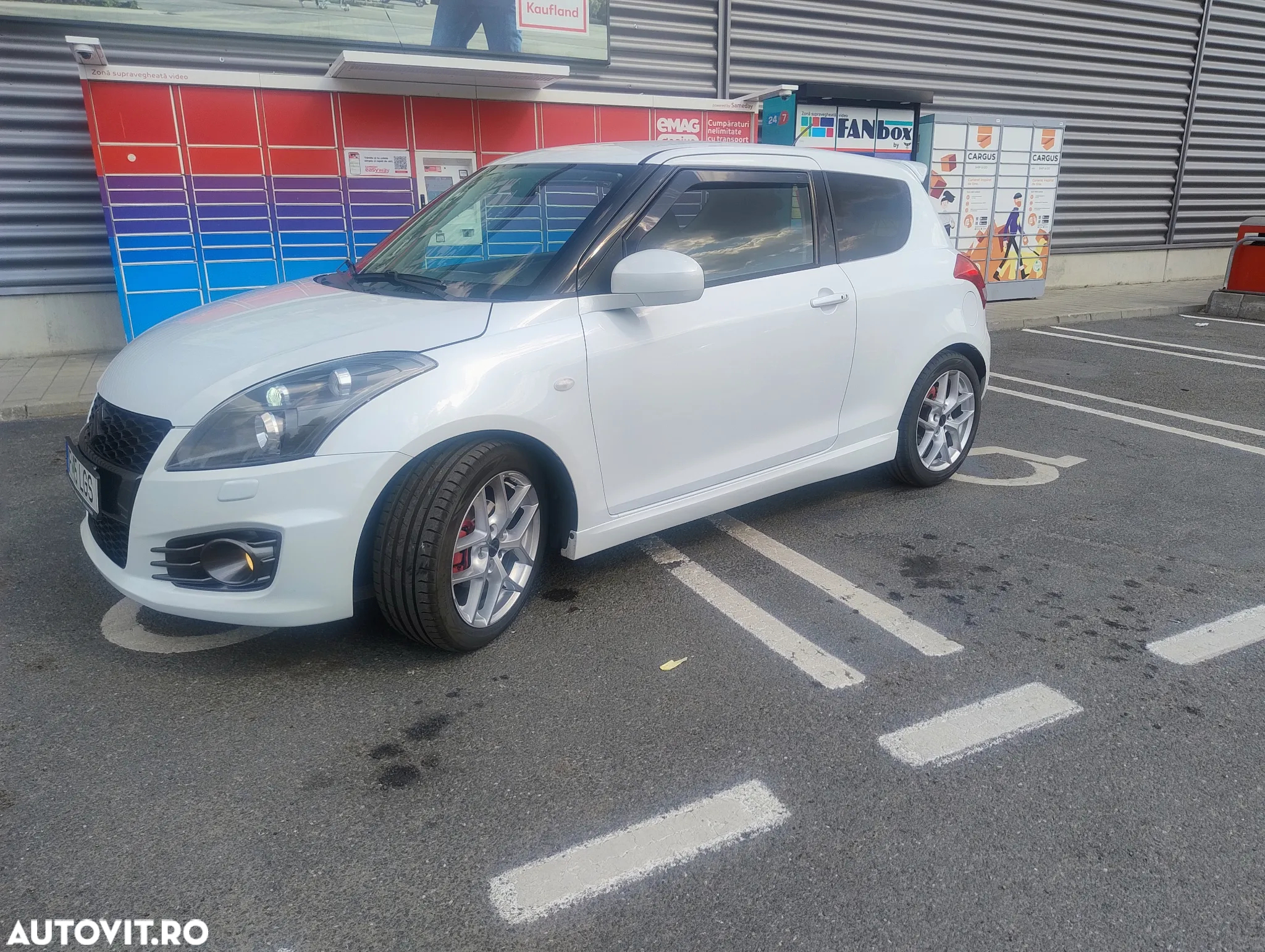 Suzuki Swift 1.6 Sport - 14