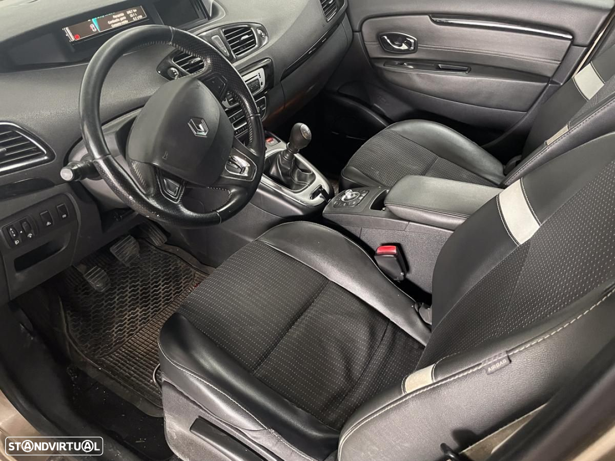 Renault Mégane Scénic - 4