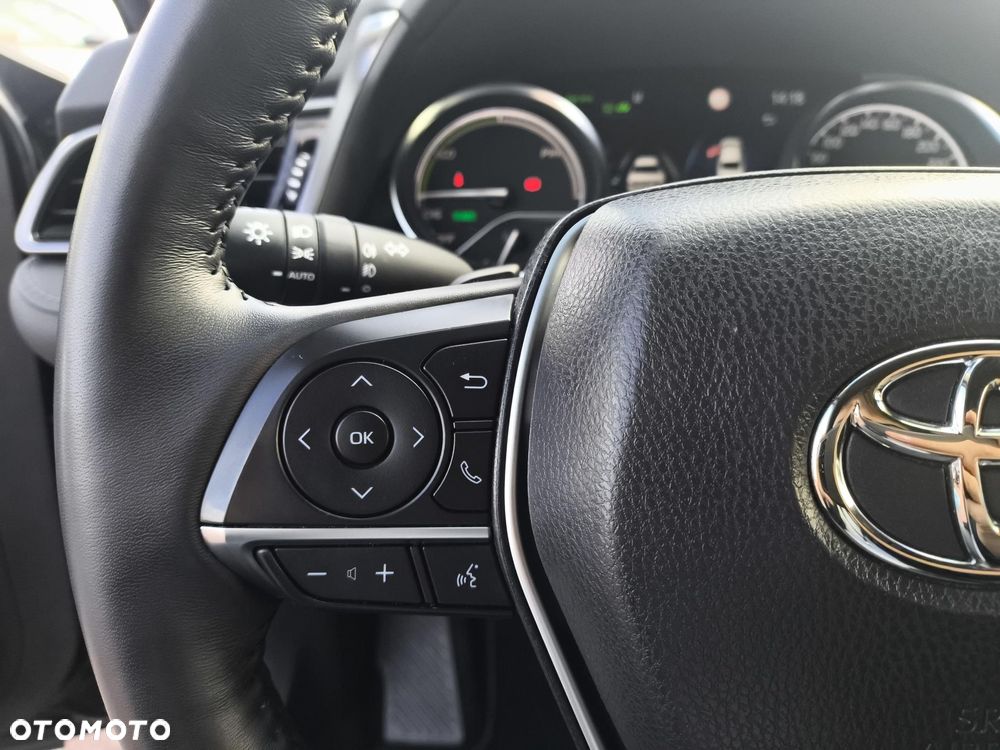 Toyota Camry 2.5 Hybrid Executive CVT - 16