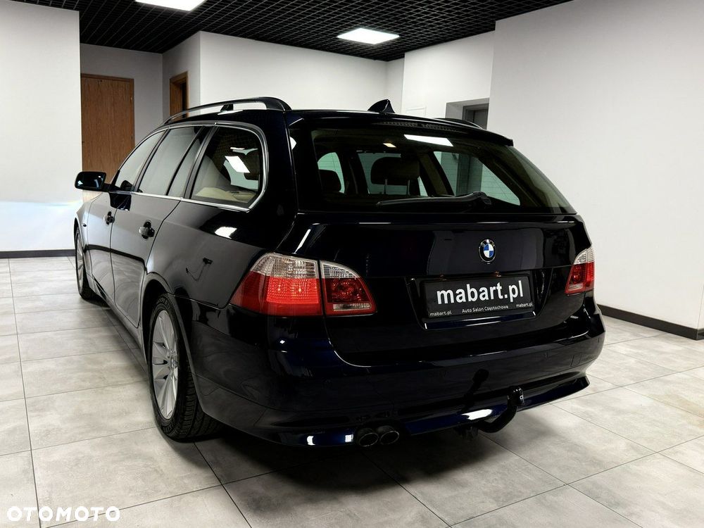 BMW Seria 5 525i Touring - 3