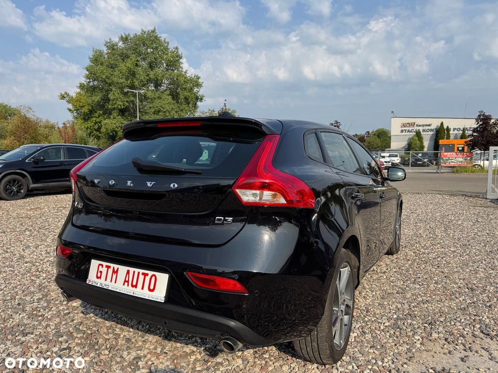 Volvo V40 D3 Drive-E Momentum - 11