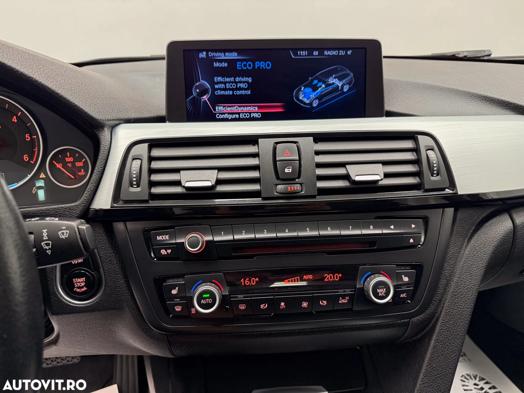 BMW Seria 3 320d Touring Aut. Modern Line - 33