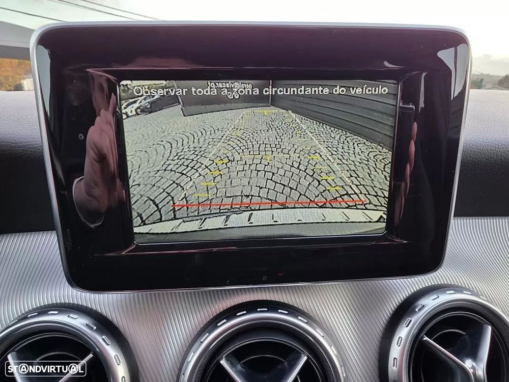 Mercedes-Benz GLA 200 - 27