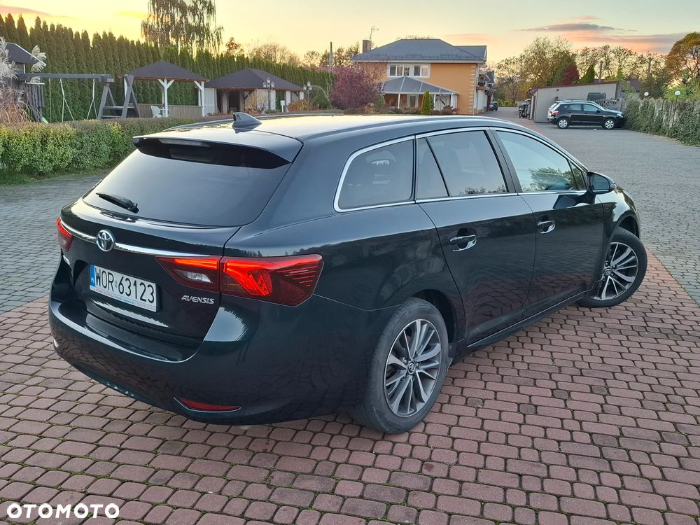 Toyota Avensis - 4