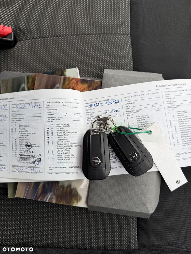 Opel Vivaro - 25