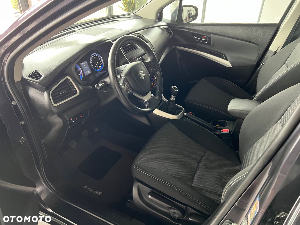 Suzuki SX4 S-Cross - 11