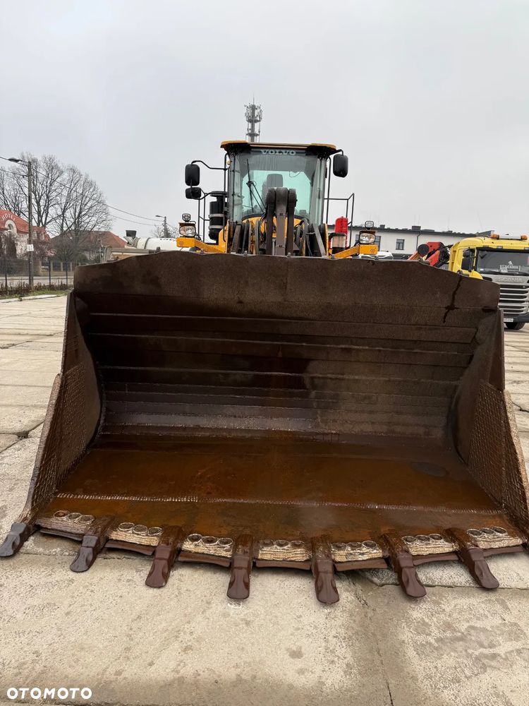 Volvo L220H / 2015 / Full Serwis Volvo / Piękna - 11