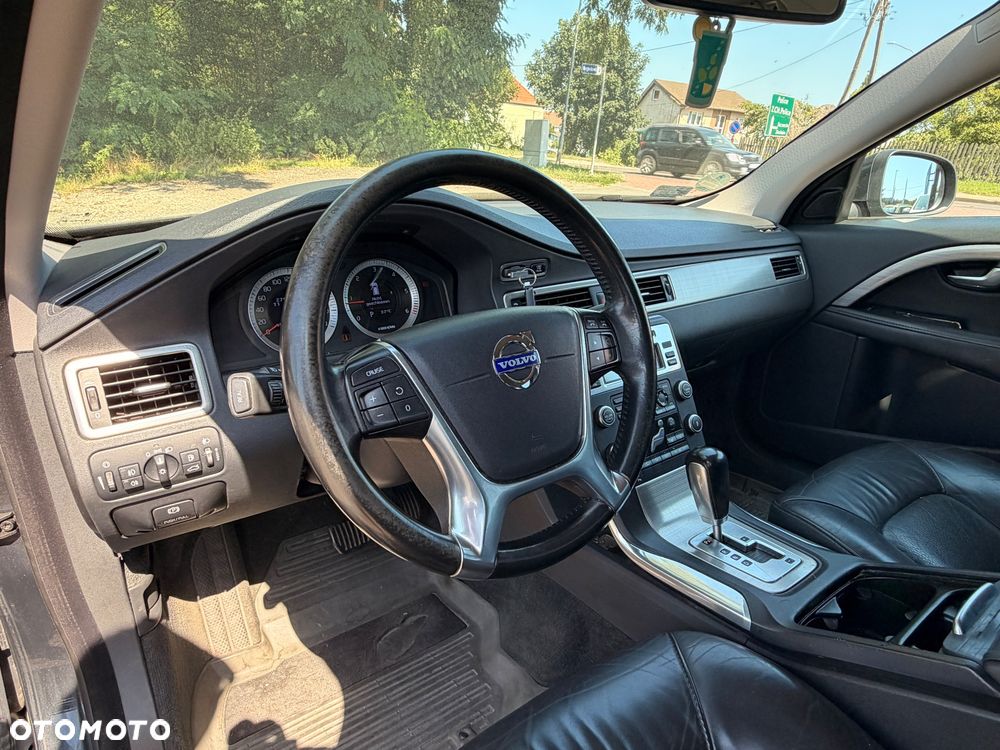 Volvo V70 D3 Geartronic Kinetic - 17