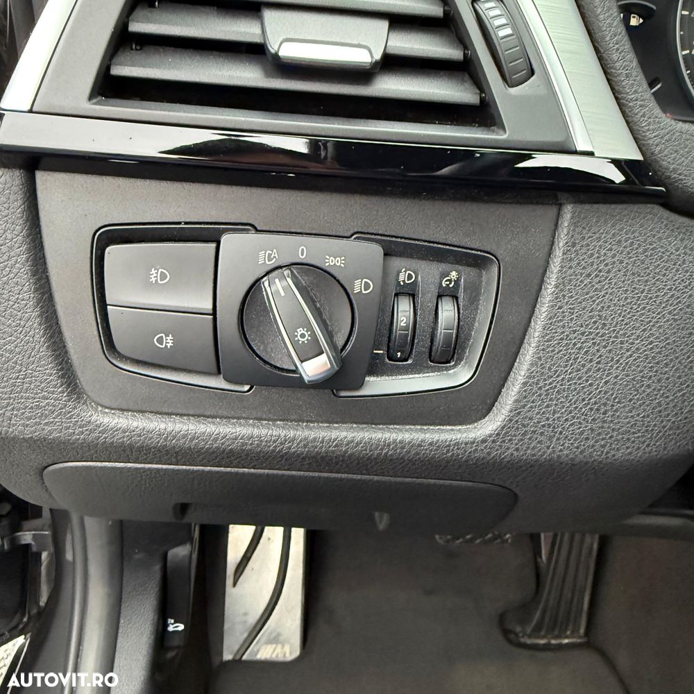 BMW Seria 3 320i Aut. M Sport - 14