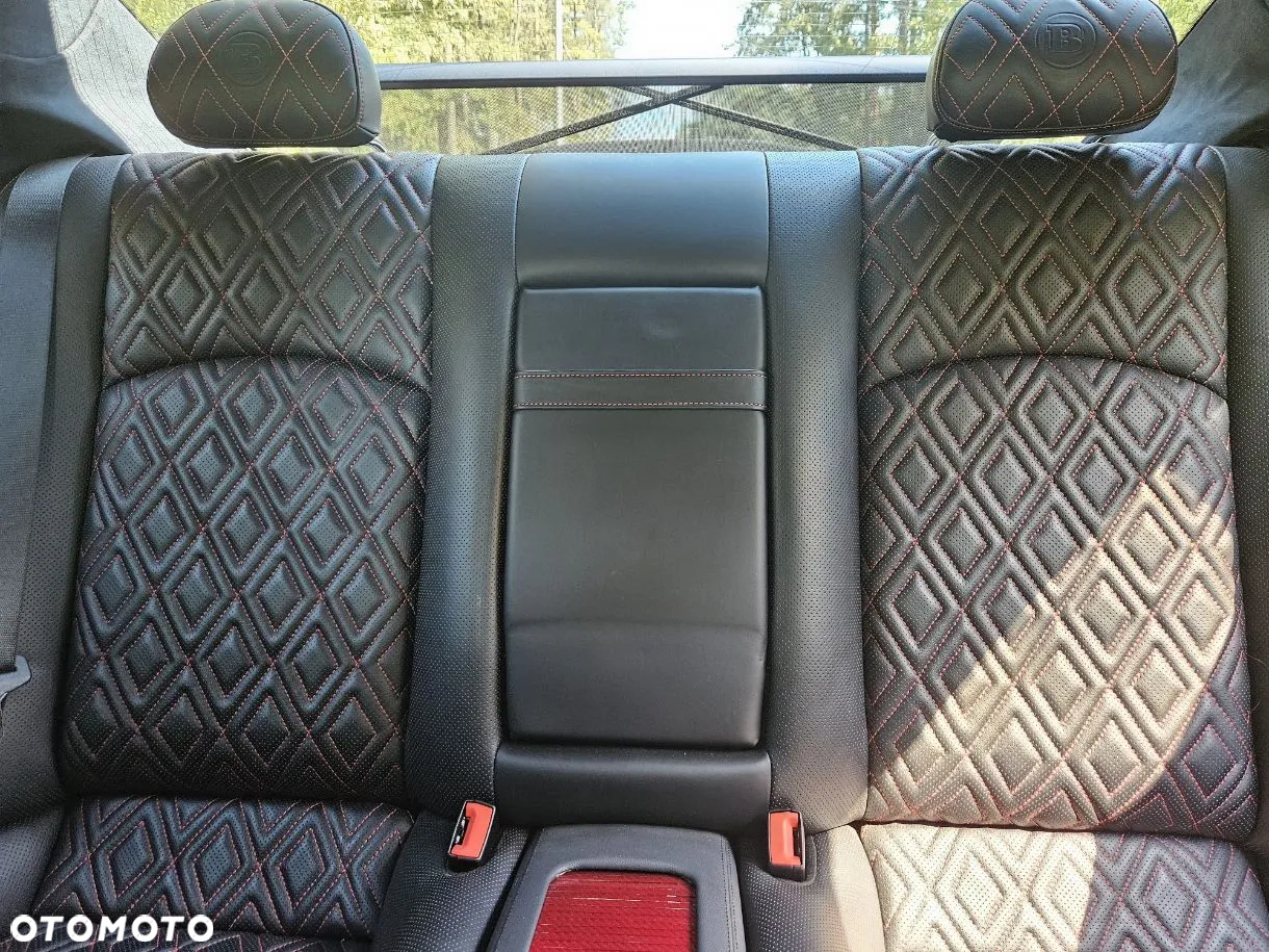 Mercedes-Benz CLS - 24