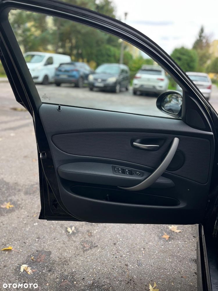 BMW Seria 1 116d DPF - 15