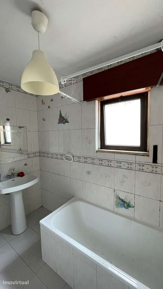 Apartamento T2 à venda na Rua Almada Negreiros - Grande imagem: 3/5