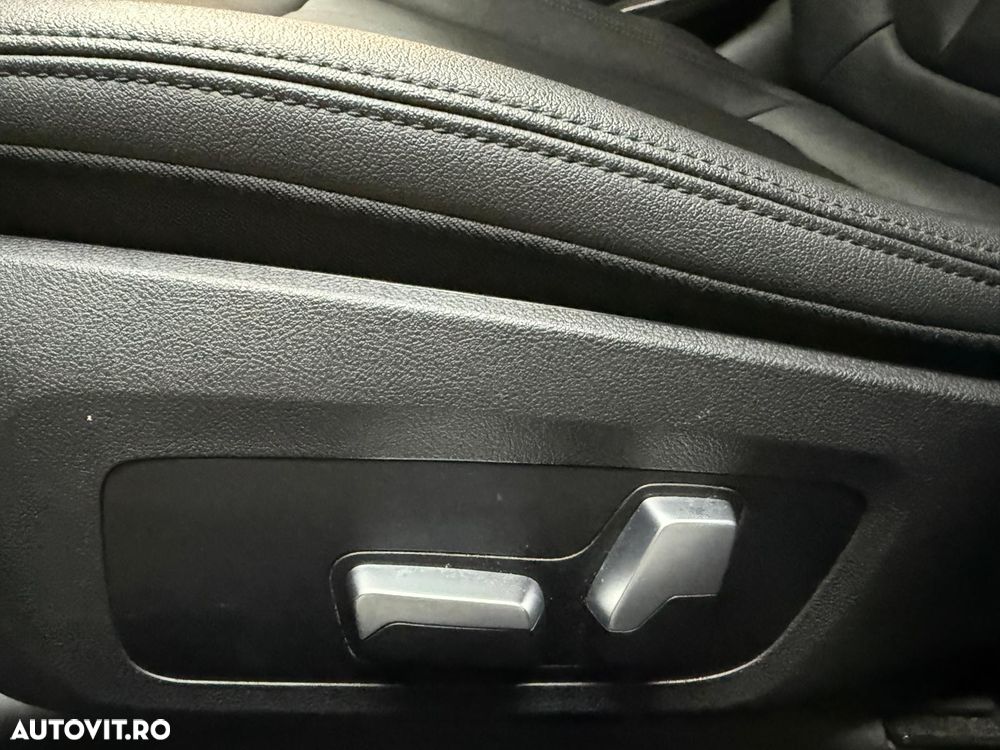 BMW Seria 3 320i AT - 25